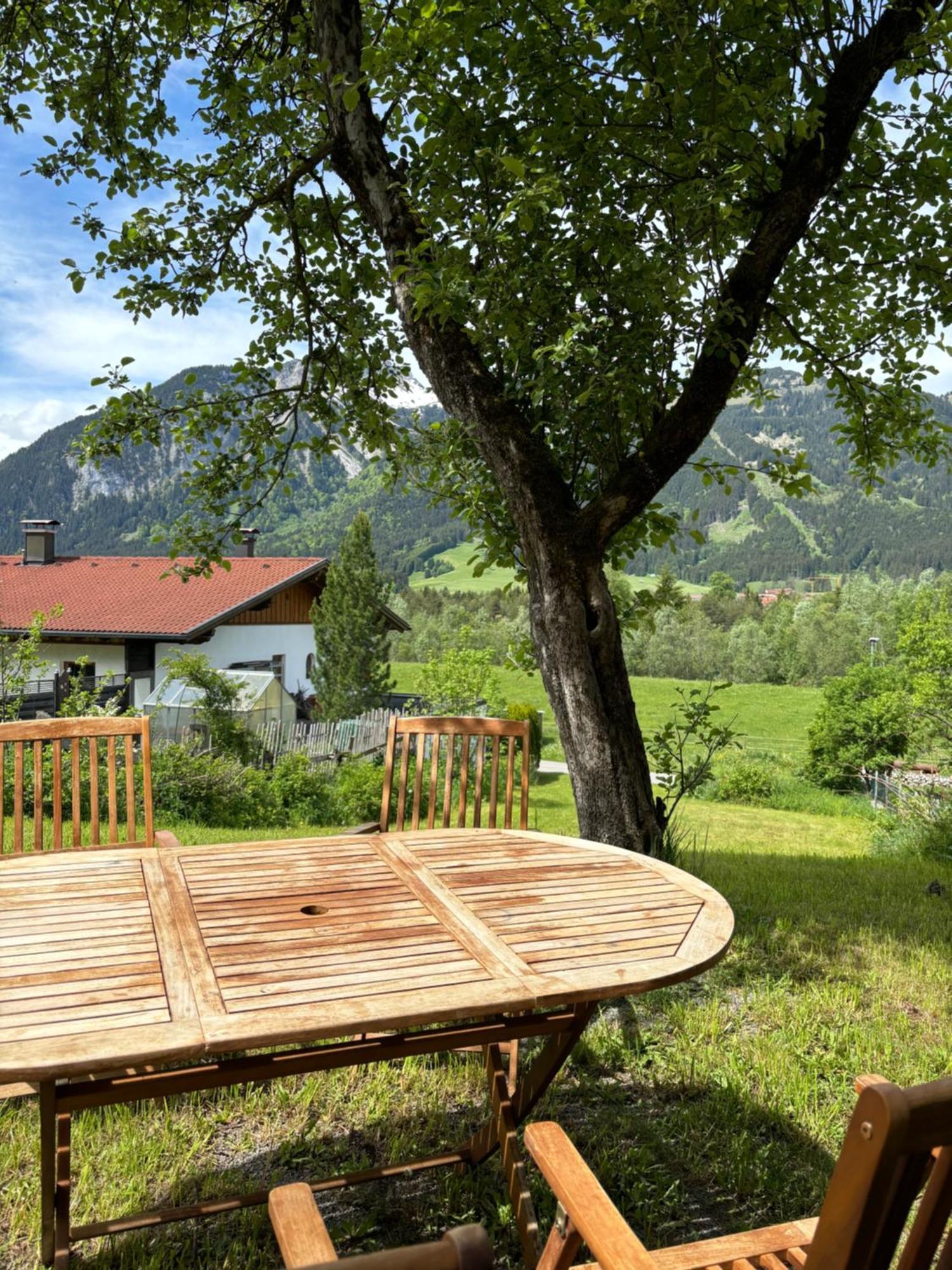 Apartmenthaus Ehrenberg Ehenbichl Buitenkant foto