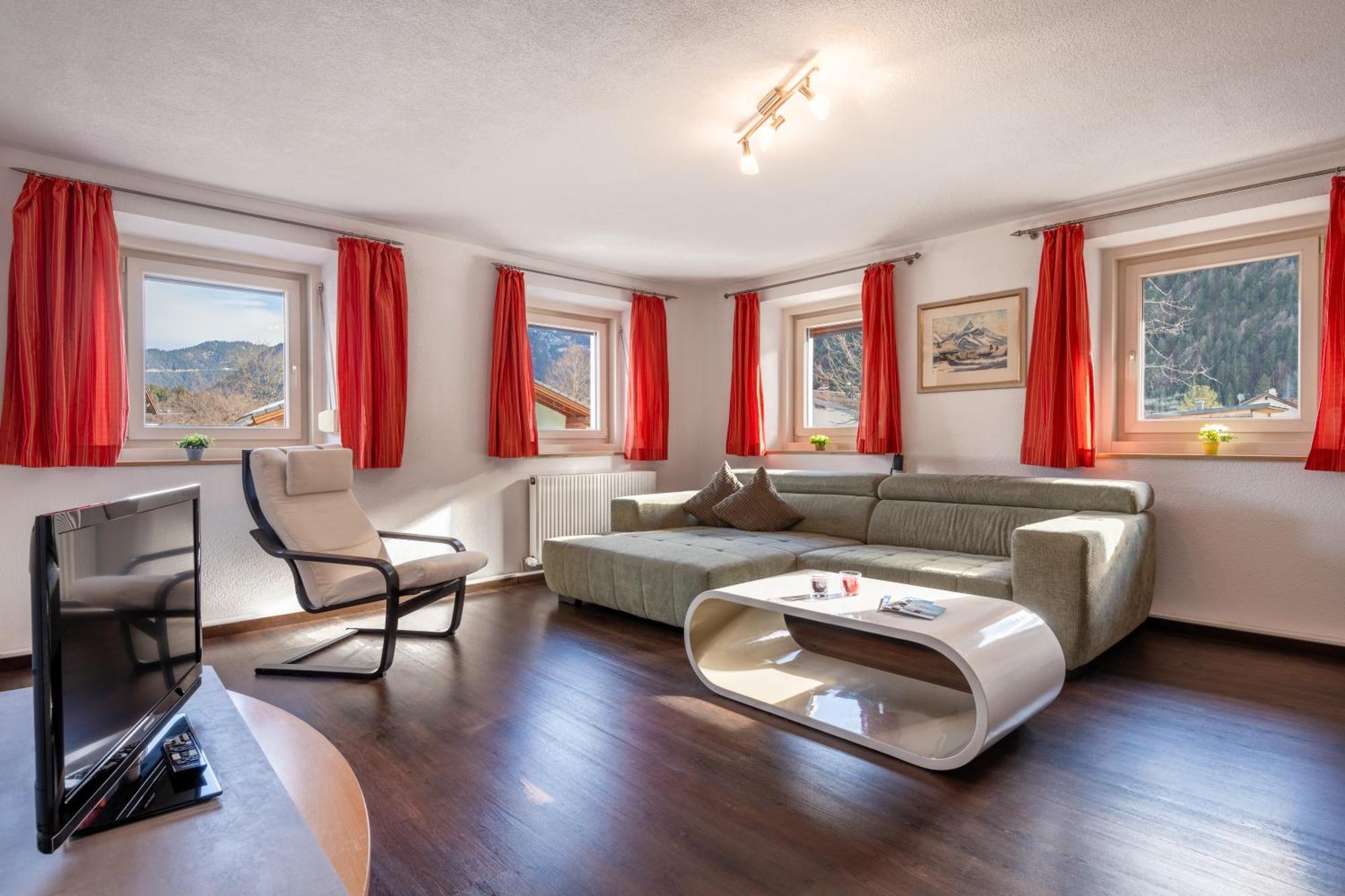 Apartmenthaus Ehrenberg Ehenbichl Buitenkant foto