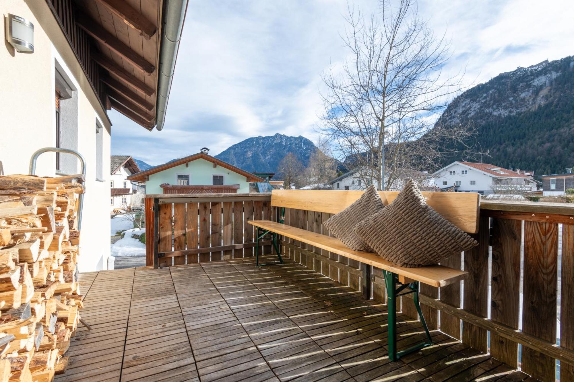 Apartmenthaus Ehrenberg Ehenbichl Buitenkant foto