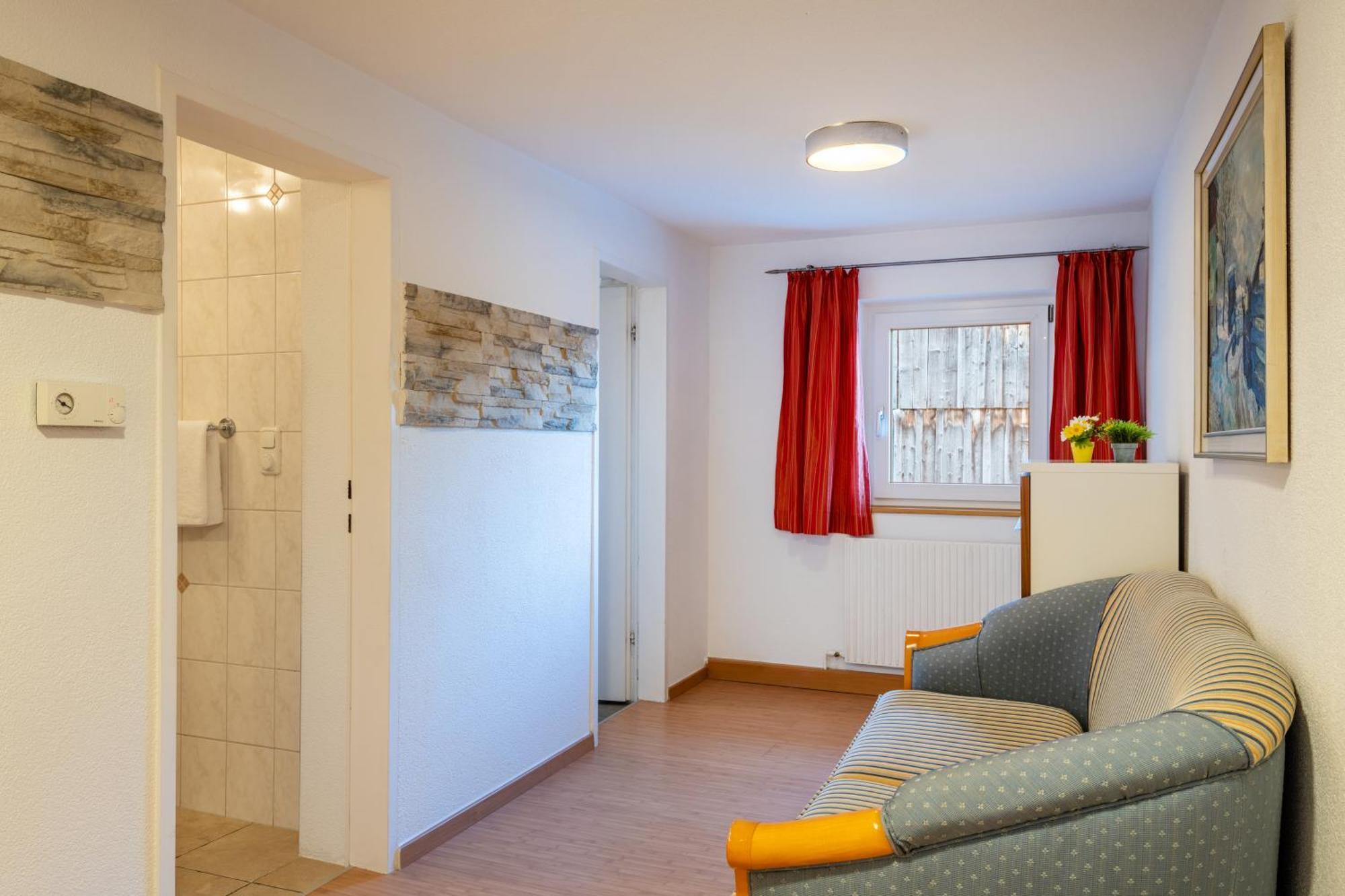 Apartmenthaus Ehrenberg Ehenbichl Buitenkant foto