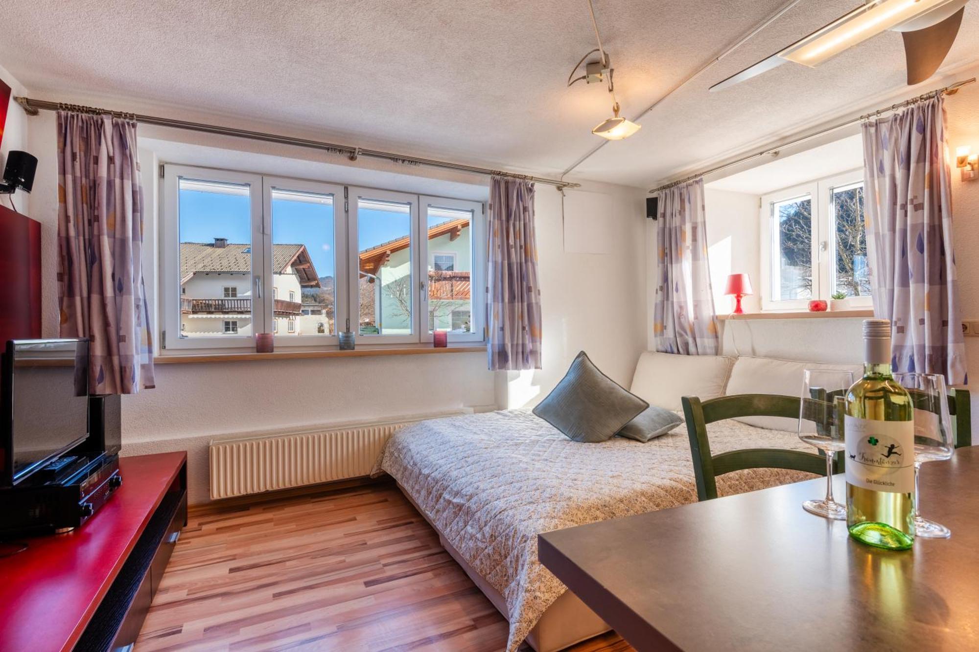 Apartmenthaus Ehrenberg Ehenbichl Buitenkant foto